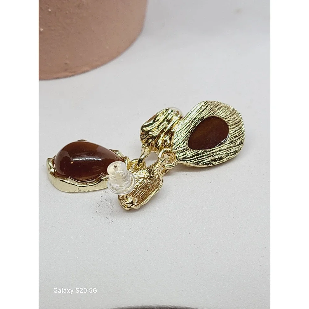 Gold Tone Amber Teardrop Drop Earrings Textured Hammered‎ Dangle Vintage Style